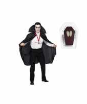 Carnavalpak vampier cape inclusief hoektanden